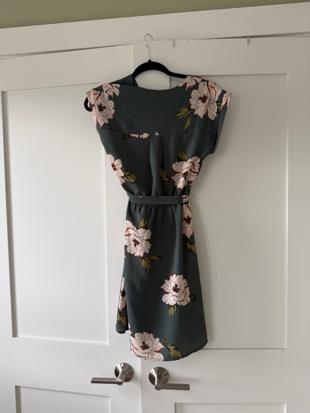 Monteau Floral Dress Size S Green Tie Waist Short Sleeve Casual - Picture 2 of 3